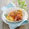 Lekki makaron z tuńczykiem Rio Mare: Linguine z tuńczykiem i groszkiem Latem nie zawsze mamy ochotę na klasyczne, ciężkie, obiadowe dania. Dlatego warto wzorować się na włoskich mistrzach lekkiej kuchni. Oni doskonale wiedzą, co jeść w upalne dni, aby zaspokoić głód,...