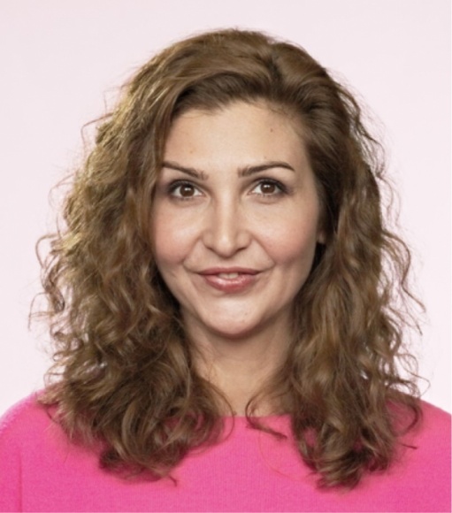 Zachowaj naturalną ekspresję twarzy wyglądaj i czuj się świetnie! LIFESTYLE, Uroda - Pełne wigoru, aktywne, przedsiębiorcze dojrzałe kobiety – to już nikogo w dzisiejszych czasach nie dziwi. One same jednak czują, że ich wygląd często nie odzwierciedla tego jak młodo czują się wewnętrznie. Czy rzeczywiście musimy tracić piękny i młody wygląd bezpowrotnie?