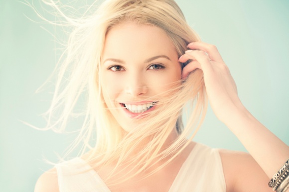 Przygotowania do lata czas zacząć! LIFESTYLE, Uroda - Przygotowania do sezonu letniego odkładasz na ostatnią chwilę? Widząc pierwsze promienie letniego słońca na pewno pomyślałaś, że czas na zabiegi laserowe minął i z kolejnymi trzeba poczekać aż do jesieni. Nic bardziej mylnego!