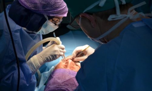 Pół wieku z implantami stomatologicznymi