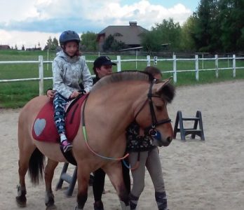 Dzieci z Kęt wzięły udział w zajęciach hipoterapii