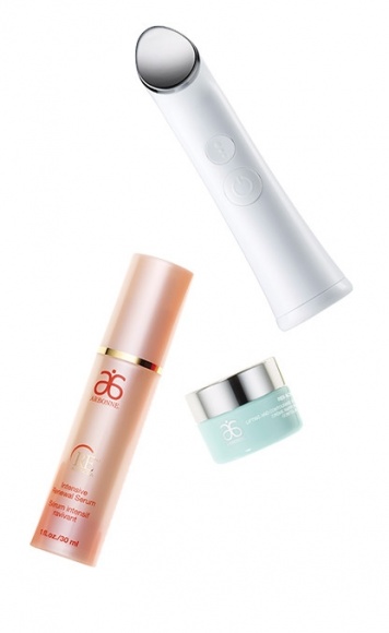NOWOŚĆ: URZĄDZENIE GENIUS ULTRA ARBONNE INTELLIGENCE® LIFESTYLE, Uroda - URZĄDZENIE NOWEJ GENERACJI WYKORZYSTUJĄCE FALE ULTRADŹWIĘKOWE PRZEZNACZONE DO PIELĘGNACJI SKÓRY W DOMU.