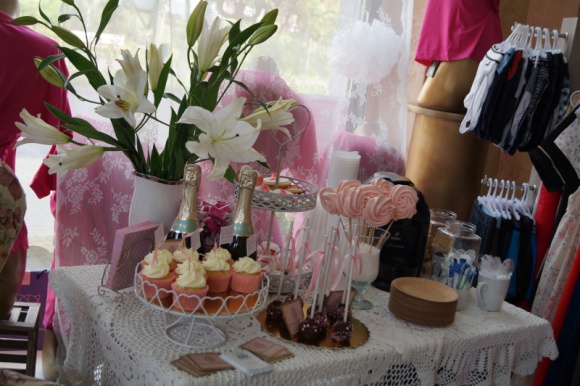 Kobiece spotkanie w Środzie Wielkopolskiej Zdrowie, BIZNES - 13 października w salonie brafittingowym Chabur w Środzie Wielkopolskiej odbyło się kolejne spotkanie w ramach ogólnopolskiego cyklu „Kobiece Wieczory”.