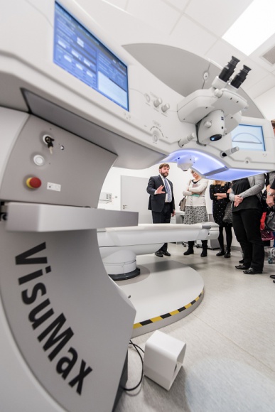 Technologia nagrodzona Nagrodą Nobla w klinikach OPTEGRA Zdrowie, BIZNES - Twórcy technologii ultrakrótkich impulsów optycznych o dużej intensywności stosowanej szeroko w okulistyce zostali w tym roku laureatami tej prestiżowej nagrody naukowej.