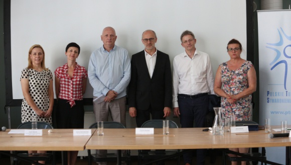 Ścieżka pacjenta z postacią pierwotnie postępującą stwardnienia rozsianego Zdrowie, BIZNES - Ścieżka pacjenta z postacią pierwotnie postępującą stwardnienia rozsianego w Polsce