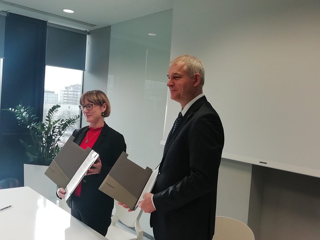 UW_AstraZeneca_16_12_2019 AstraZeneca i Uniwersytet Warszawski wspólnie będą wypracowywać nowe metody leczenia nowotworów i innych chorób