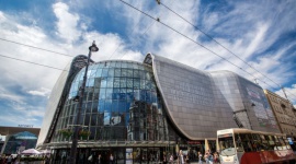 KATOWICKA WSPIERA ŚLĄSKICH LEKARZY Zdrowie, BIZNES - Wiele firm inicjuje działania, wspierające służbę zdrowia w czasie koronawirusa. Galeria Katowicka aktywnie włączyła się w akcję „Śląsk drukuje dla medyków w koronie”. Dzięki jej pomocy 500 przyłbic wyprodukowanych metodą 3D trafi do ponad 30 śląskich szpitali.