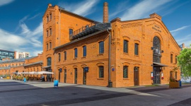 Zamykamy Muzeum - oferujemy zwiedzanie online Zdrowie, BIZNES - Choć od 7 do 29 listopada, zgodnie z rządowymi obostrzeniami, Muzeum Polskiej Wódki nie będzie można zwiedzać osobiście, galerię i eksponaty będzie można nadal zwiedzać online. Zapraszamy także do poznania tajemnic naszego Muzeum oraz ludzi, którzy tu pracują.