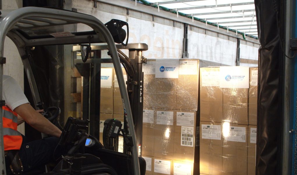 Maseczki-od-PG-3-scaled 1 200 000 maseczek od Procter & Gamble dla podopiecznych Polskiego Czerwonego Krzyża i Fundacji Polsat