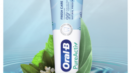Oral-B stawia na rozwiązania eco-friendly: na rynku pojawiła się pasta PureActiv Zdrowie, LIFESTYLE - Oral-B PureActiv – to pierwsza w Polsce pasta znanej i zaufanej marki, która oprócz naturalnego składu, posiada ekologiczne, nadające się do recyklingu opakowanie.